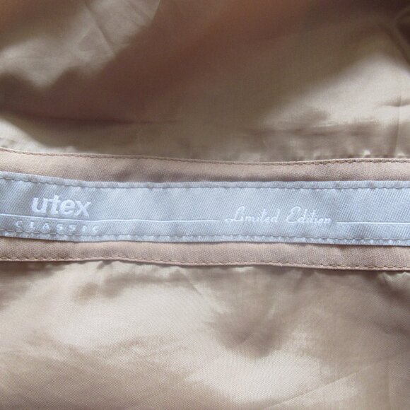 Utex Limited Edition Ladies Trench Coat, Size 6, Vintage, Soft Tan M111 - Picture 9 of 15